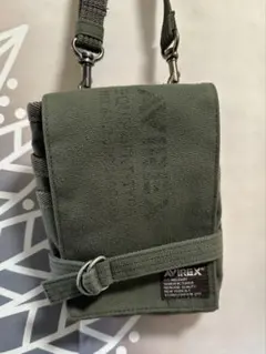 帆布ショルダーバッグ