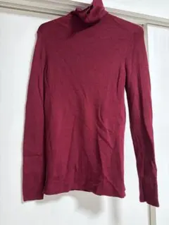 バーガンディ ニット