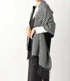 コムサイズム リバーシブル 大判ストール ブラック系 ひざ掛け フォーマル