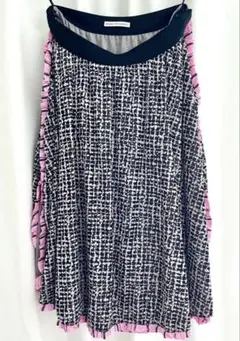 【元値3.8万円】AKANE UTSUNOMIYA スカート ピンクのサムネイル