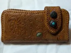 森下直哉着用ウォレット UNPLUGGED アイアンクロススタッズ 長財布