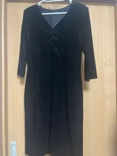 ロートレアモン　Ｖネックギャザーベロアワンピース　ブラック