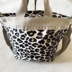 美品LeSportsacBUCKET TOTEフラクセンレオパード2WAYトート 美品LeSportsacBUCKET TOTEフラクセンレオパード2WAYトート - メルカリ
