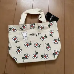 ナインチェ キャラクターグッズ