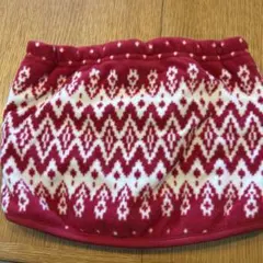 フリース ネックウォーマー 赤と白の模様