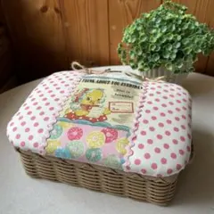 蓋つきカゴ（小）メリーボンボン 小物入れ　バスケット　エコクラフト