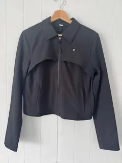 ブラック クロップドジャケット