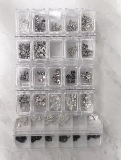 ネイルパーツ　セット 収納ケース付き　まとめ　地雷　サブカル　シルバー