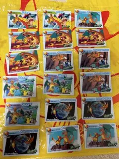ポケモンアニメコレクションリザードンまとめ売り18枚セット折れなし多少の曲りあり ポケモンアニメコレクションリザードンまとめ売り18枚セット折れなし