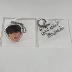 treasure ジョンウ カプセルトイ last night 顔アクキー