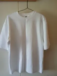 AIRism　未使用品　Tシャツ　ホワイトのサムネイル