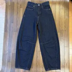 GU バレルレッグジーンズ　XS 丈短め　 濃いめのブルー