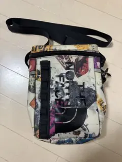 NEW ERA スプラトゥーン サーモンラン ボディバッグ＆キャップ ニューエラ スプラトゥーン3 サーモンラン ボディバッグ - メルカリ
