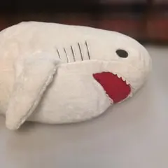 サメ ぬいぐるみ ホワイト