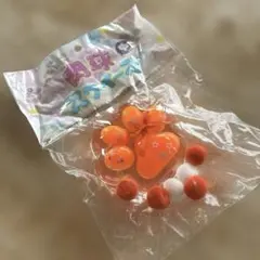 肉球ぷにゅぷにゅマスコットボールチェーン スクイーズ - メルカリ
