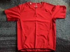 赤 半袖 ジッパー付き