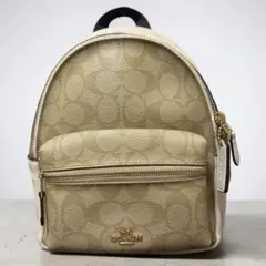 COACH バックパック シグネチャー チャーリー PVC ベージュ A4可 COACH バックパック シグネチャー チャーリー PVC ベージュ A4可