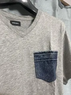 DIESEL Vネック Tシャツ デニムポケット付きのサムネイル