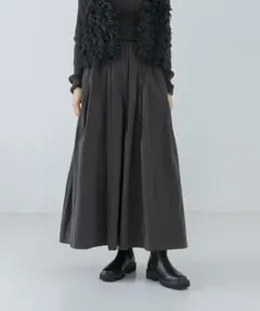 タフタ ロングスカート