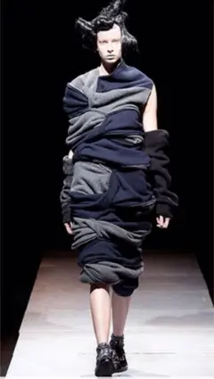 【希少】新品未使用 COMME des GARCONS AD2014 スカートのサムネイル