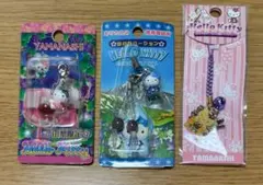 ②ハローキティ ご当地ストラップ 3点セット