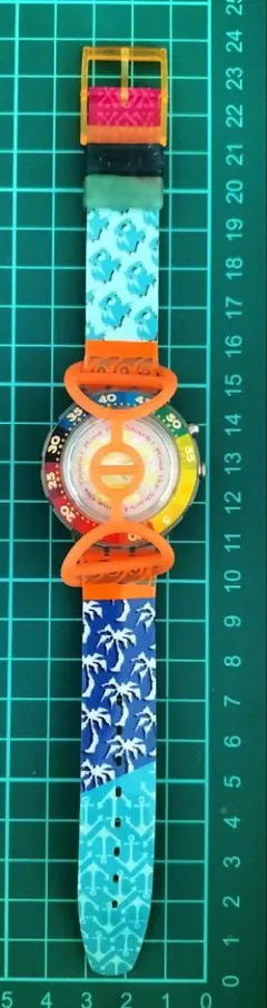 Swatch Scuba 200腕時計"Mind The Shark"