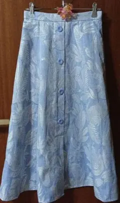 リランドチュールスカート