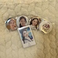 niziu アヤカ 缶バッジ フォトカード セット