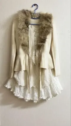 Item thumbnail for item e400aeaa-3bd4-4f3a-b050-f3718ebe6328