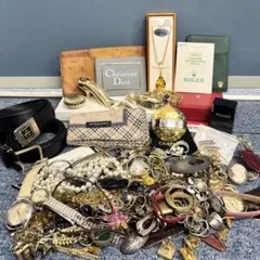 遺品整理 アクセサリー 時計 まとめ ブローチ タイピン 刻印未検品 1542