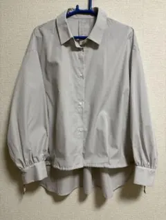 新品試着のみ⭐︎『ikka』ストライプ柄 長袖シャツ ドロスト仕様のサムネイル