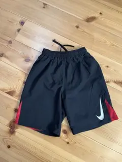 Nike 水着 男の子用 XS 黒/赤