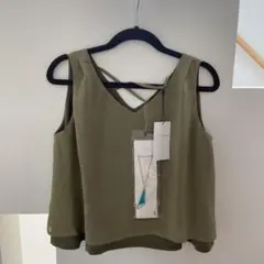 セシルマクビー　背中紐クロス　トップス