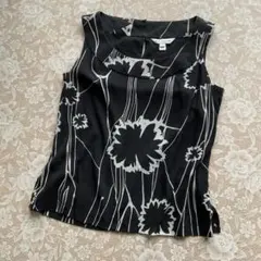 St.JOHN セントジョン　シルク　フラワープリント　ノースリーブトップスP黒