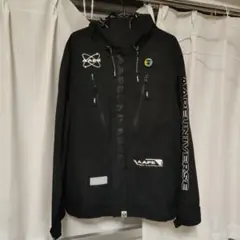 ブラック マウンテンパーカー