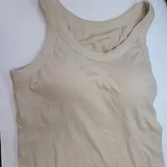ベージュ リブ編み タンクトップ ブラ付き