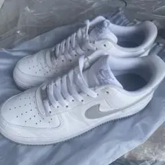 NIKE Air Force 1 ローカット ホワイトのサムネイル