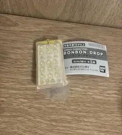 ボンボンドロップシール　ガチャガチャ　ポンポムプリン