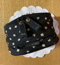 【新品・未使用】YURIE NITANI バニティポーチのサムネイル