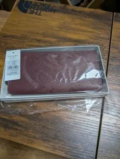 新品 定22,000円 タケオキクチ 牛革 ラウンドファスナー 長財布 ボルドー