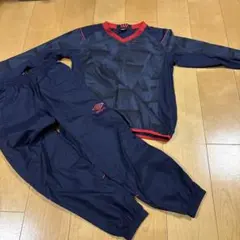 umbro ピステ上下 ネイビー/レッド　サイズ150.