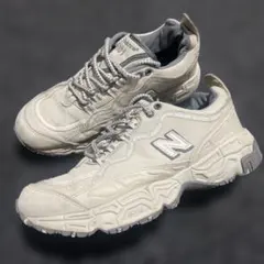 New Balance 801 GORE-TEX ベージュ スニーカー