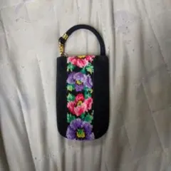 TILER 花柄刺繍ポーチ 黒