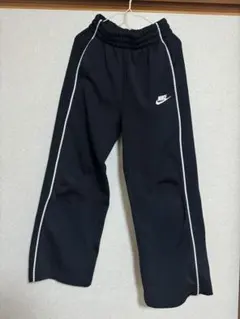 NIKE ブラックジャージパンツ