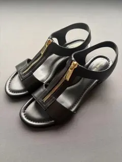 MICHAEL KORS ブラック レザーサンダル ジップディテール MICHAEL KORS ブラック レザーサンダル ジップディテール - メルカリ