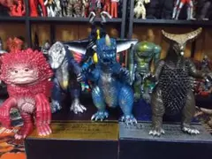ゴジラ50周年メモリアルボックス ソフビ10体＋カードのみ GODZILLA