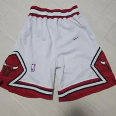 NIKE Chicago Bulls バスケットボール パンツ ショーツのサムネイル