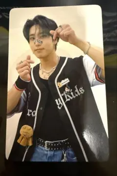 StraykidsスキズVR会場限定特典トレカhanハン入場特典dominATE