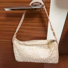 Fendi ピンクとシルバー FFロゴ ハンドバッグ