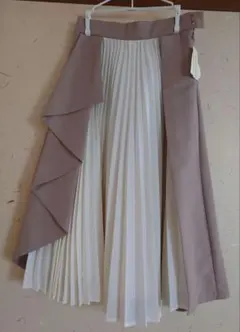トランテアンソンドゥモード アシンメトリーラッフルプリーツスカート